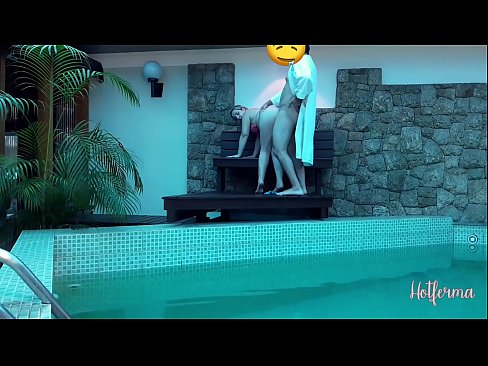 ❤️ Le patron invite la femme de chambre à la piscine, mais n'a pas pu résister à une chaude ❤️❌ Porno vk at fr.pornogroupp.ru ❌️❤